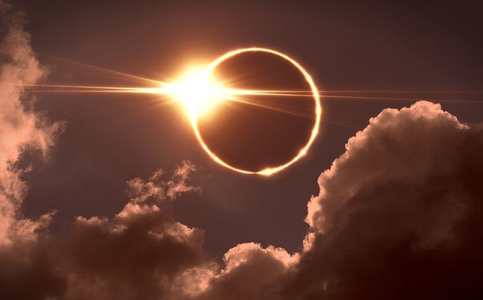 Solsticio y eclipse junio 2020